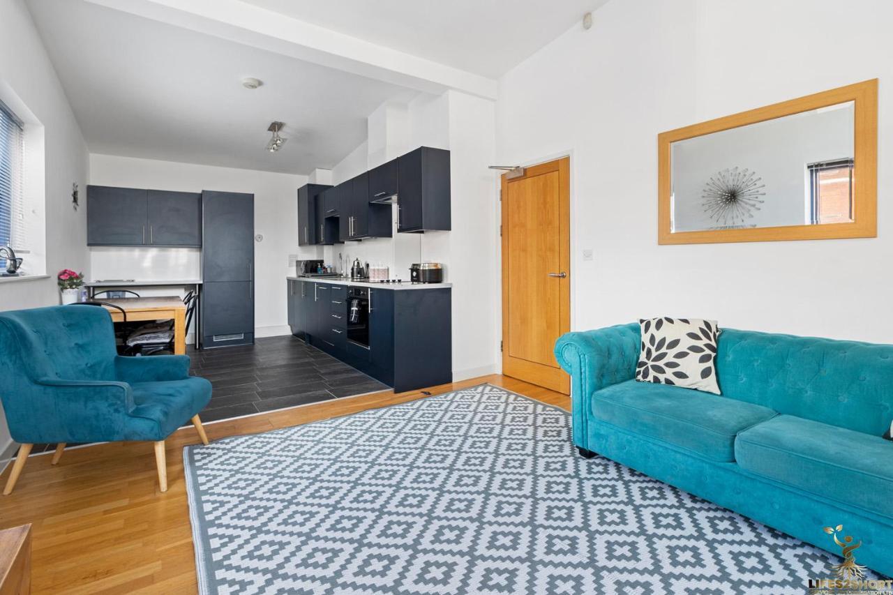 Smythen St, 2 Bed Apartment With Balcony 埃克塞特 外观 照片